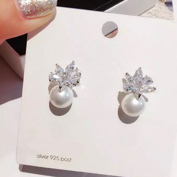Platinum Plated CZ Crystal & Pearl Stud Earrings - Picture 2 of 6